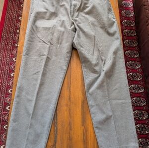 Uniqlo Houndstooth Ankle Dress Pants